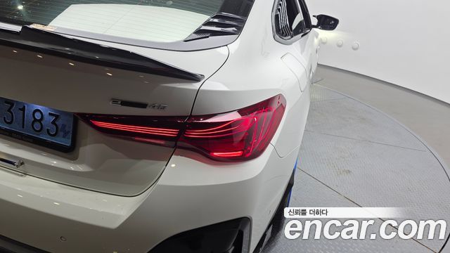 BMW i4 2023 — photo 9
