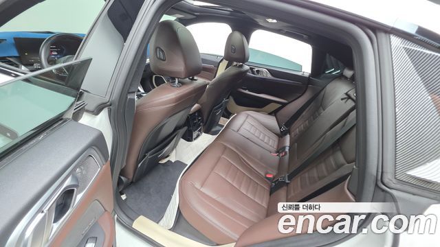 BMW i4 2023 — photo 16