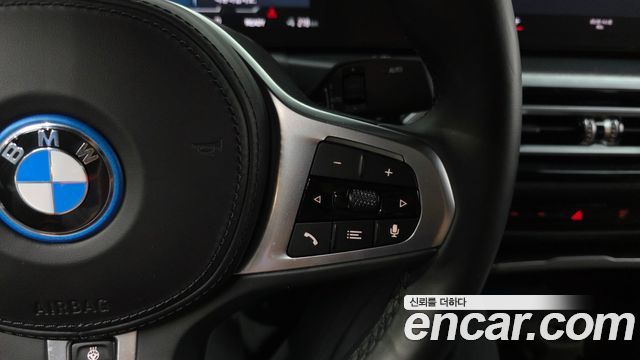 BMW i4 2023 — photo 34