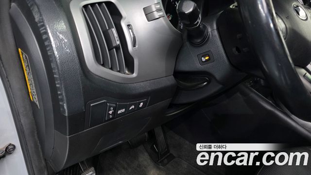 Kia Sportage 2016 — photo 23
