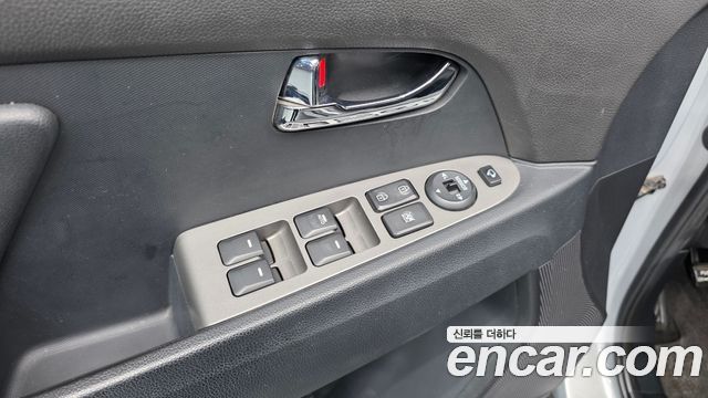 Kia Sportage 2016 — photo 25
