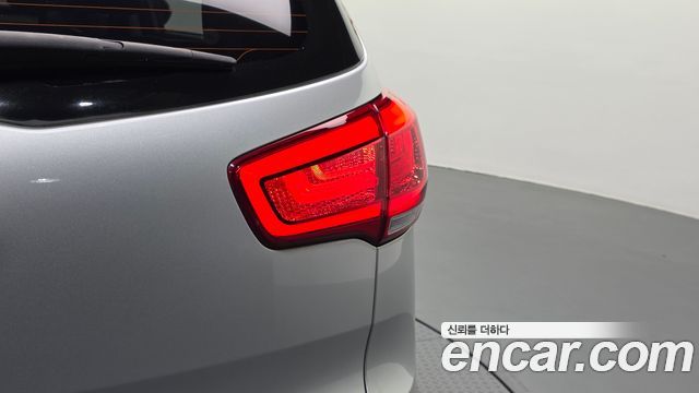 Kia Sportage 2016 — photo 9