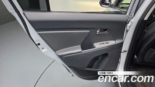 Kia Sportage 2016 — photo 15