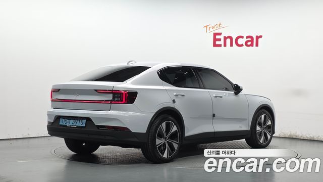 Polestar Polestar 2 2023 — photo 2