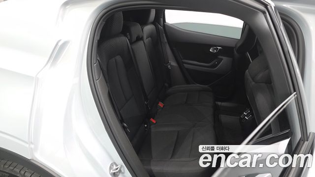 Polestar Polestar 2 2023 — photo 18