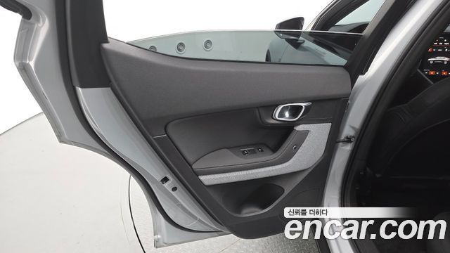 Polestar Polestar 2 2023 — photo 15
