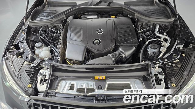 Mercedes-Benz GLC-Class 2025 — photo 6