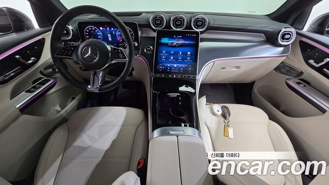 Mercedes-Benz GLC-Class 2025 — photo 10