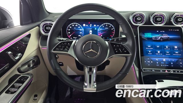 Mercedes-Benz GLC-Class 2025 — photo 19