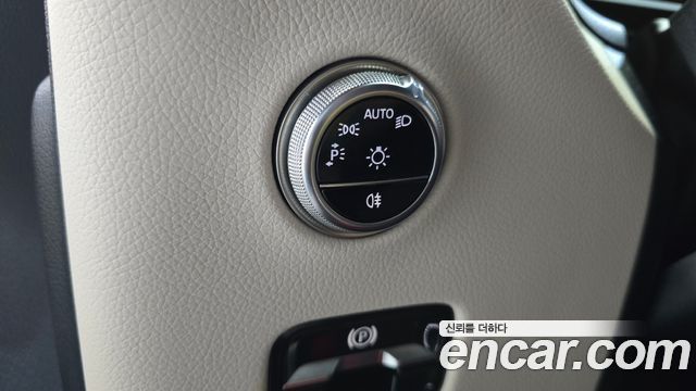 Mercedes-Benz GLC-Class 2025 — photo 25