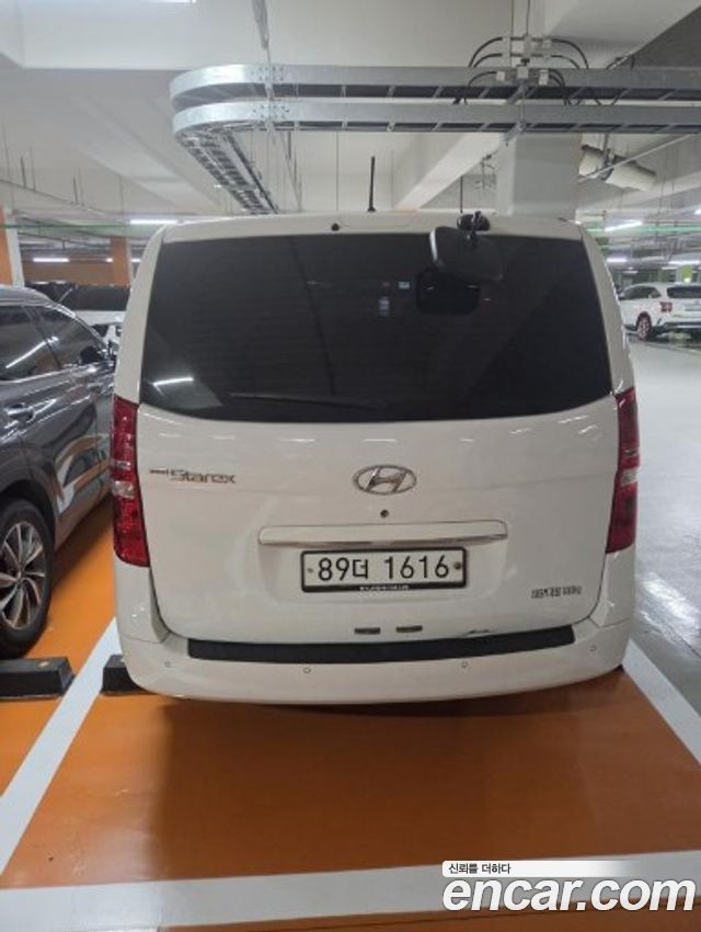Hyundai Starex 2019 — photo 2