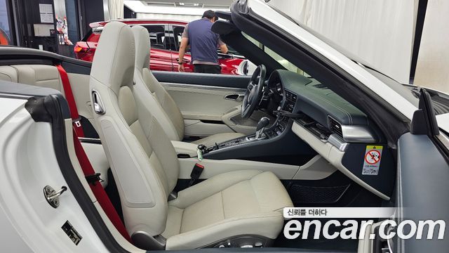 Porsche 911 2017 — photo 11