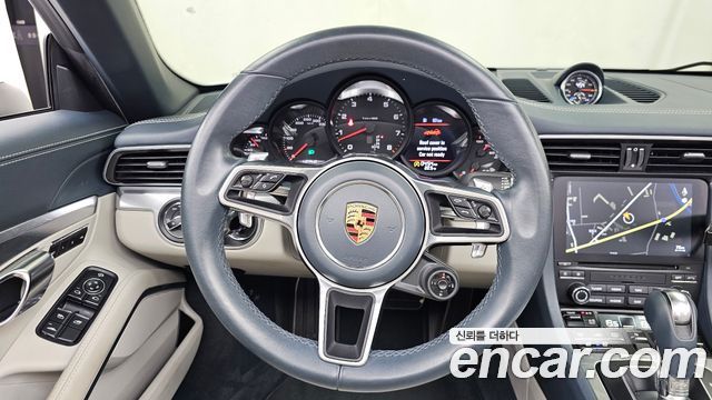 Porsche 911 2017 — photo 13