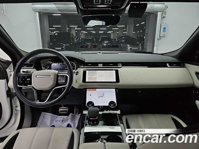 Land Rover Range Rover Velar 2023 — photo 7