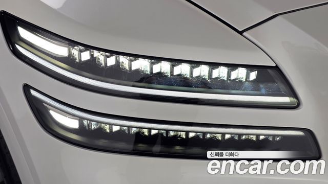Genesis GV80 2025 — photo 8
