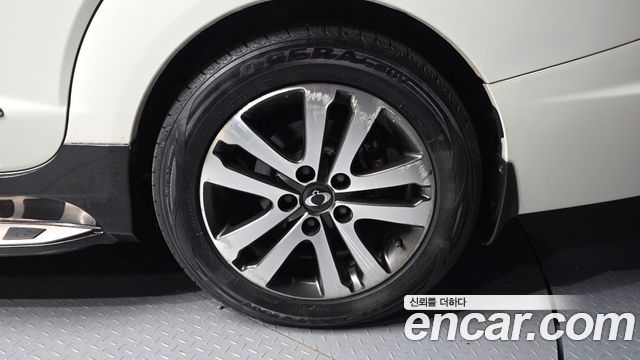 KG Mobility KORANDO 2014 — photo 5