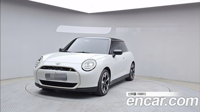 Mini Cooper 2026 — photo 1