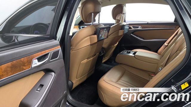 Hyundai Genesis 2016 — photo 17
