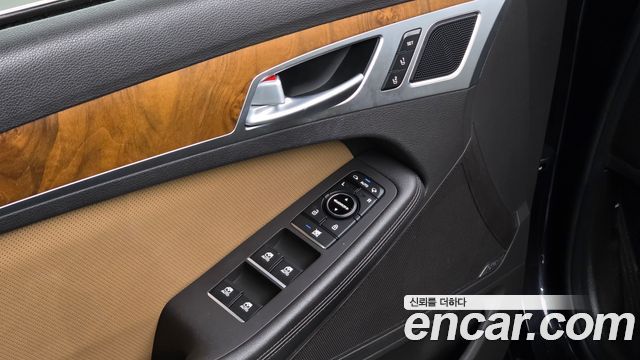 Hyundai Genesis 2016 — photo 22