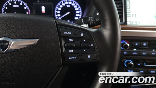Hyundai Genesis 2016 — photo 24
