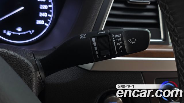 Hyundai Genesis 2016 — photo 28