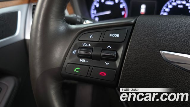 Hyundai Genesis 2016 — photo 29