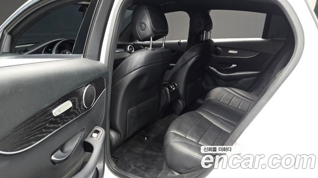 Mercedes-Benz GLC-Class 2019 — photo 11