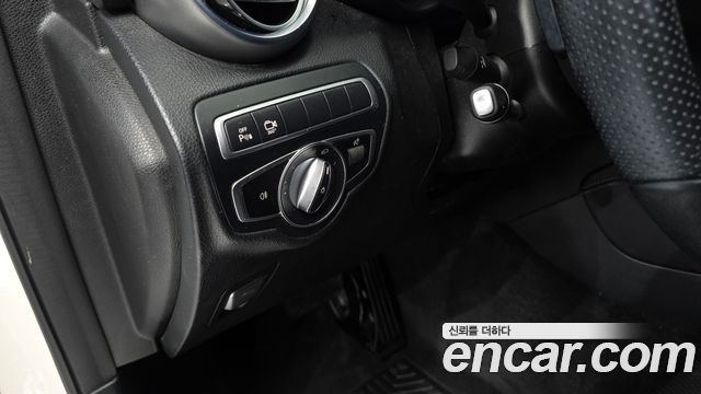 Mercedes-Benz GLC-Class 2019 — photo 20