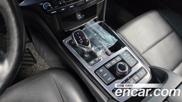Hyundai Equus 2015 — photo 9