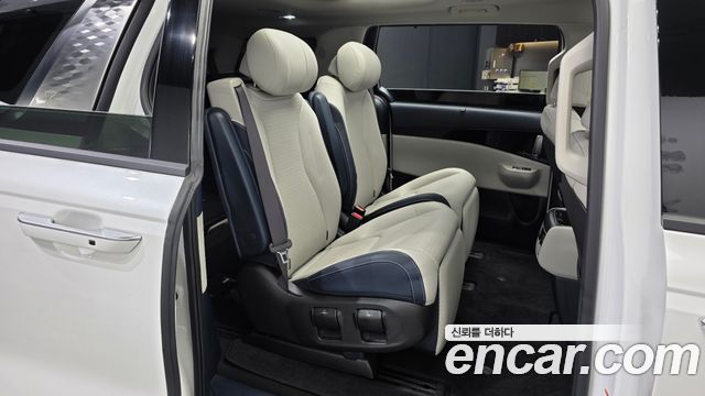 Kia Canival 2025 — photo 12