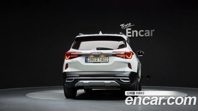 Kia Seltos 2023 — photo 4