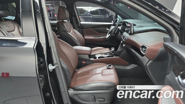 Hyundai Santafe 2019 — photo 11