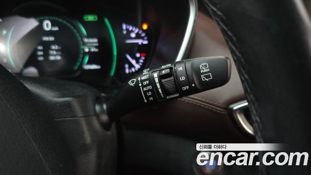 Hyundai Santafe 2019 — photo 18