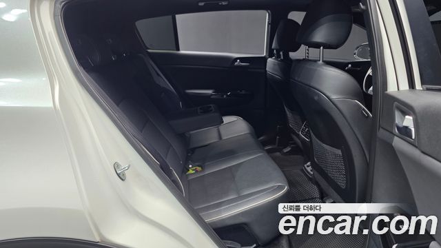 Kia Sportage 2019 — photo 18