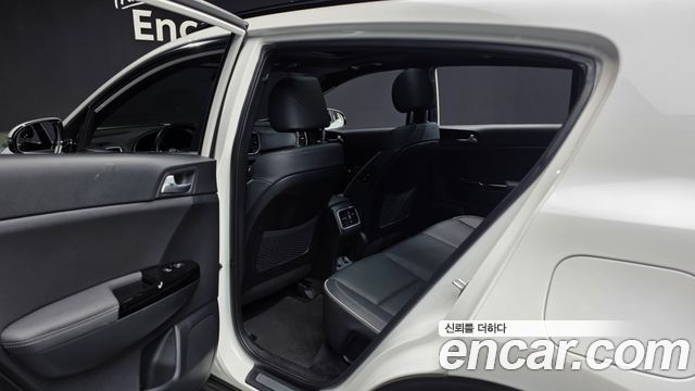 Kia Sportage 2019 — photo 16