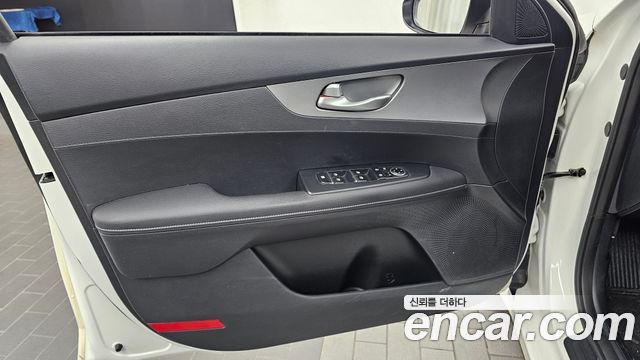 Kia K3 2020 — photo 14