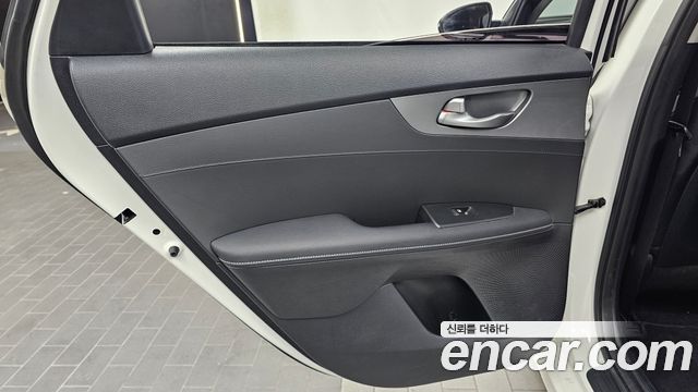 Kia K3 2020 — photo 15
