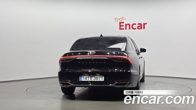 Hyundai Grandeur 2021 — photo 4