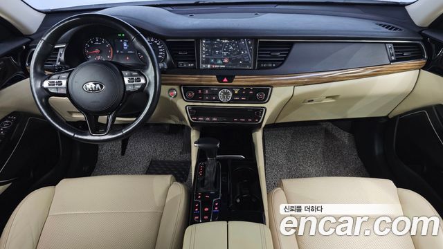 Kia K7 2016 — photo 10