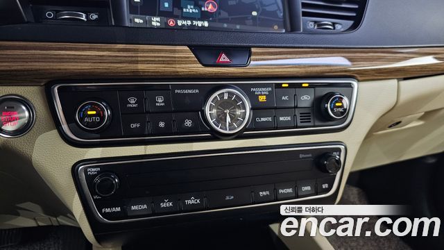 Kia K7 2016 — photo 22