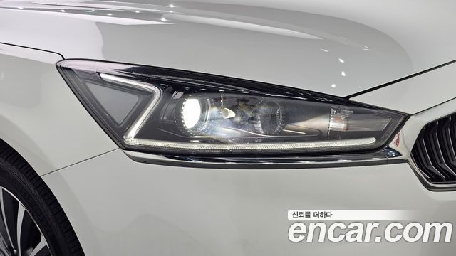 Kia K7 2016 — photo 8