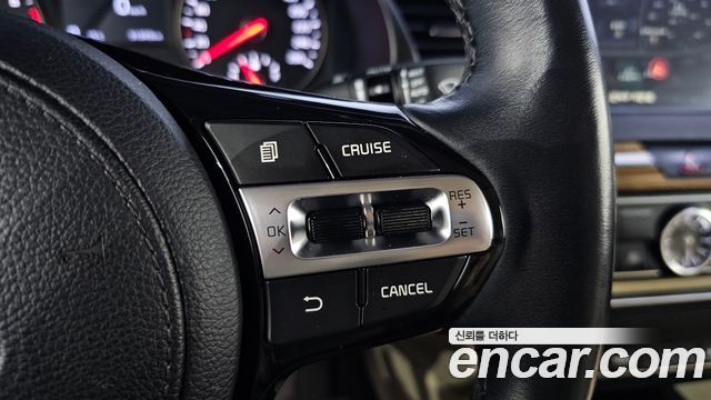Kia K7 2016 — photo 30