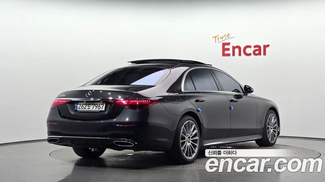 Mercedes-Benz S-Class 2022 — photo 2