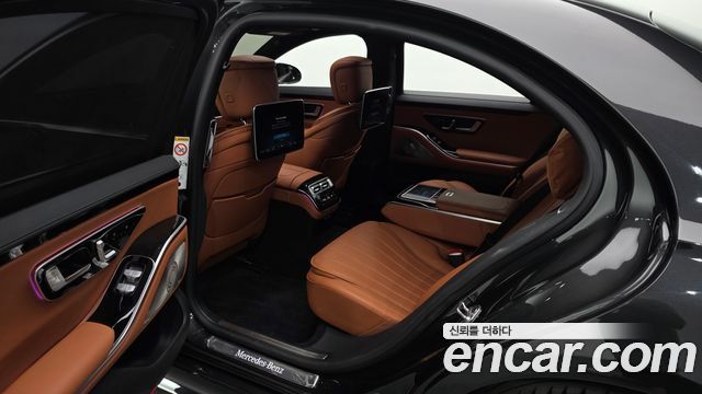 Mercedes-Benz S-Class 2022 — photo 16