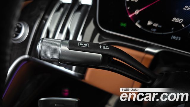 Mercedes-Benz S-Class 2022 — photo 32