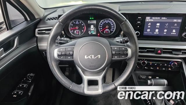 Kia K5 2023 — photo 20
