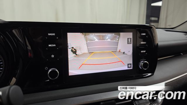 Kia K5 2023 — photo 22