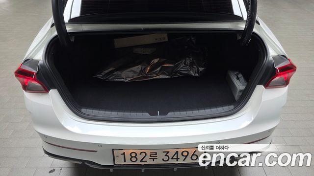 Kia K5 2023 — photo 23