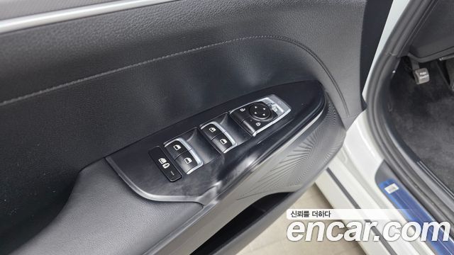 Kia K5 2023 — photo 26