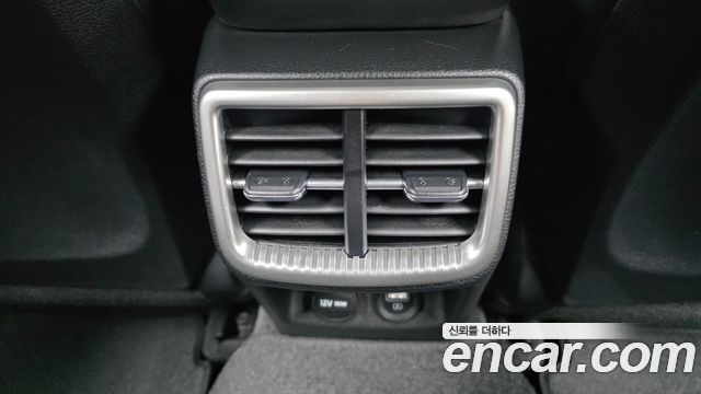 Kia K5 2023 — photo 31